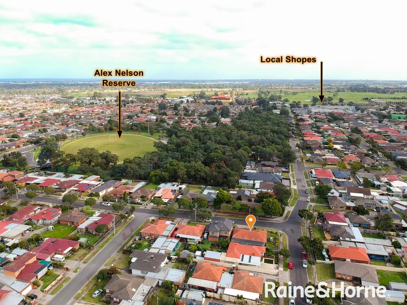 Photo - 20 Mackay Street, Springvale South VIC 3172 - Image 9