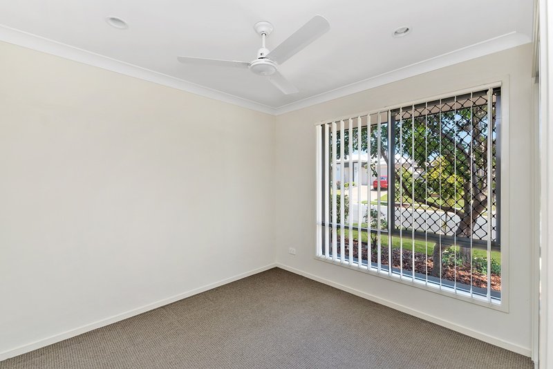 Photo - 20 Magnetic Terrace, North Lakes QLD 4509 - Image 7