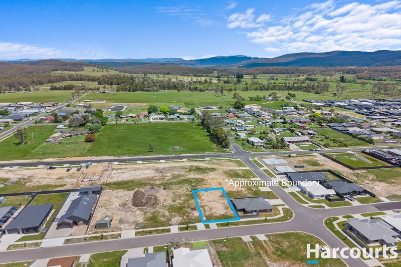 Photo - 20 Magnolia Avenue, Latrobe TAS 7307 - Image 3