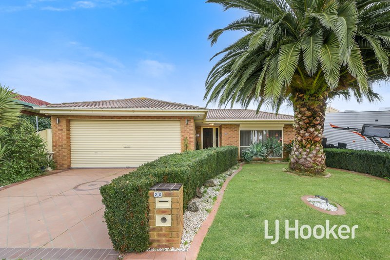 20 Mahogany Close, Hampton Park VIC 3976