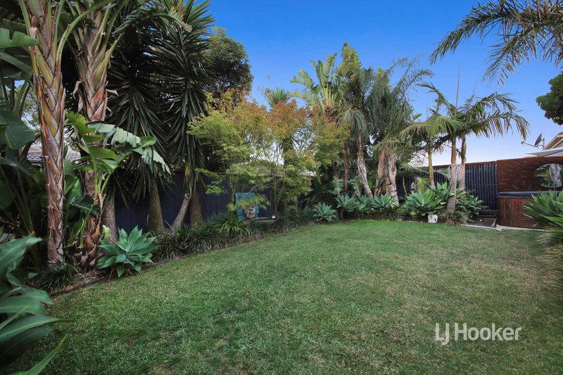 Photo - 20 Maidenhair Drive, Point Cook VIC 3030 - Image 24