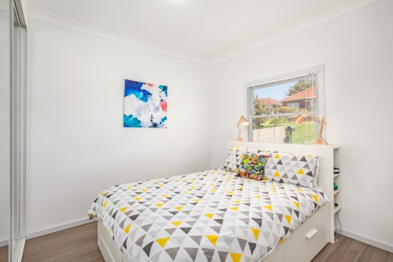 Photo - 20 Mailer Avenue, Wollongong NSW 2500 - Image 5