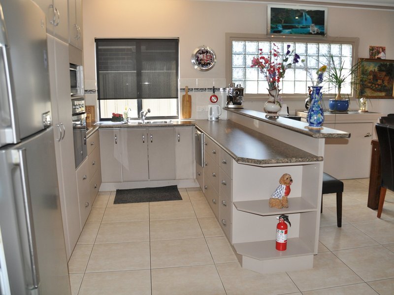 Photo - 20 Malen Avenue, Victor Harbor SA 5211 - Image 3