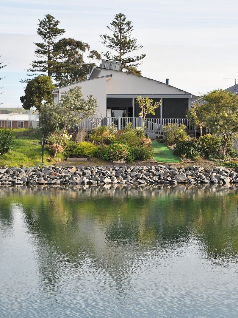 Photo - 20 Malen Avenue, Victor Harbor SA 5211 - Image 12