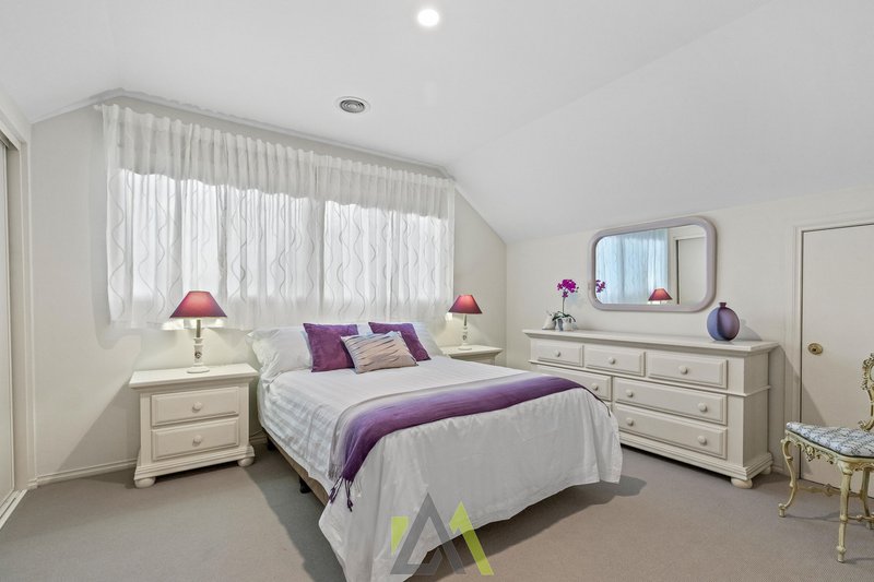 Photo - 20 Manorwoods Drive, Frankston VIC 3199 - Image 13