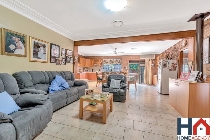 Photo - 20 Maree Avenue, Cabramatta West NSW 2166 - Image 3