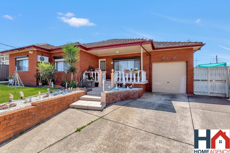 Photo - 20 Maree Avenue, Cabramatta West NSW 2166 - Image 4