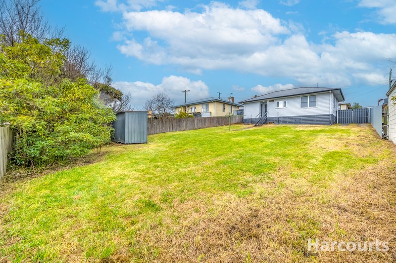 Photo - 20 Margaret Street, Moe VIC 3825 - Image 3