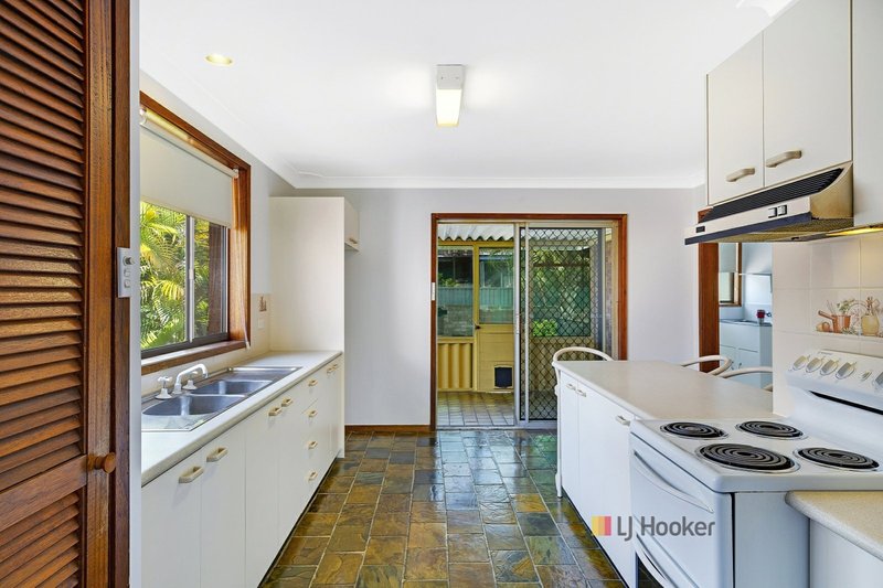 Photo - 20 Margot Street, Gorokan NSW 2263 - Image 4