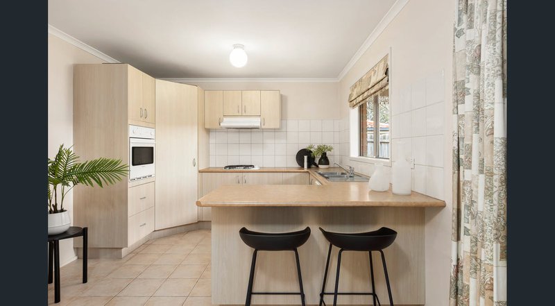 Photo - 20 Marong Terrace, Forest Hill VIC 3131 - Image 4