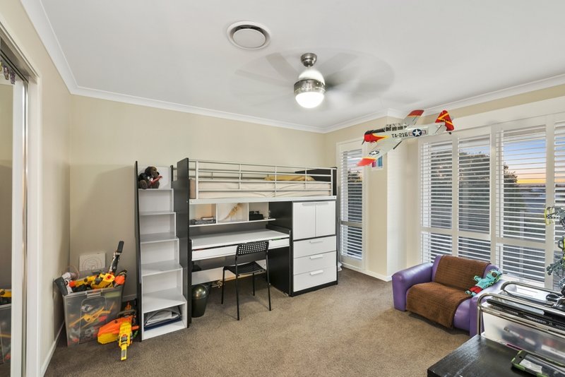 Photo - 20 Marsh Parade, North Lakes QLD 4509 - Image 15