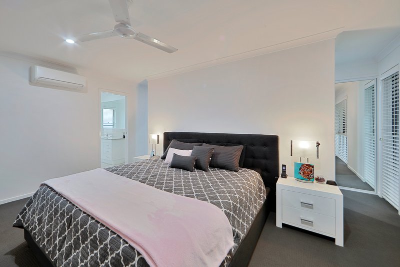 Photo - 20 Mary Fox Street, Innes Park QLD 4670 - Image 12