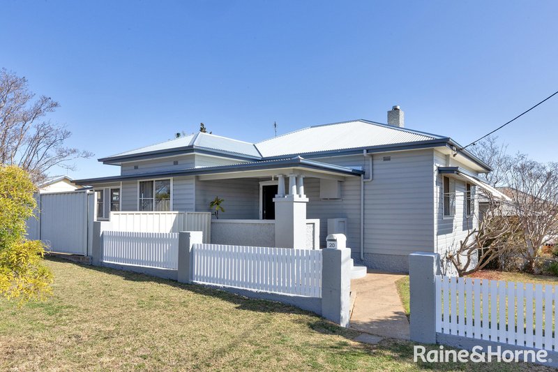 20 Mathews Street, Tamworth NSW 2340