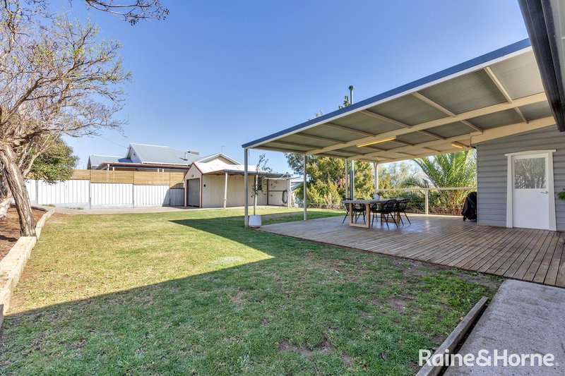 Photo - 20 Mathews Street, Tamworth NSW 2340 - Image 12