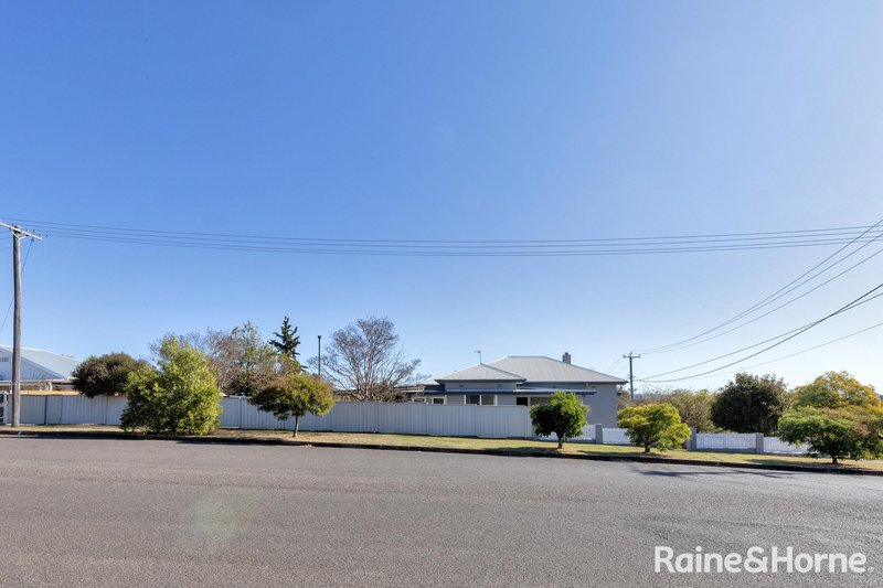 Photo - 20 Mathews Street, Tamworth NSW 2340 - Image 13