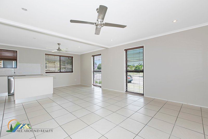 Photo - 20 Matthew Flinders Drive, Caboolture South QLD 4510 - Image 3