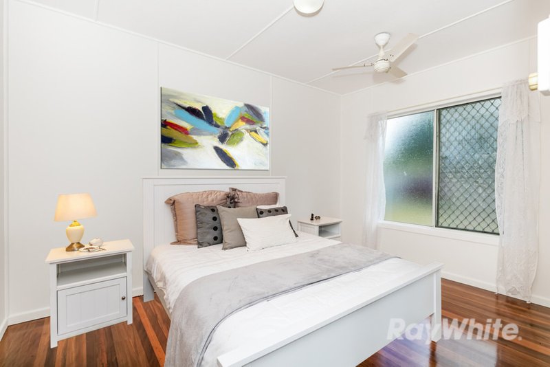 Photo - 20 Mayes Avenue, Logan Central QLD 4114 - Image 5