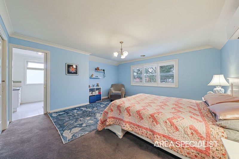 Photo - 20 Mcauley Avenue, Pakenham VIC 3810 - Image 8