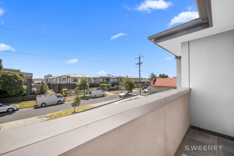 Photo - 20 Mcbain Street, Altona VIC 3018 - Image 15