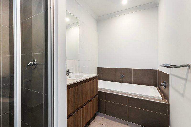 Photo - 20 Mcconnell Esplanade, Strathpine QLD 4500 - Image 10