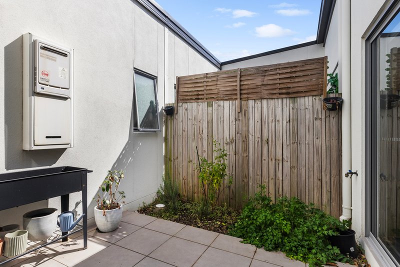 Photo - 20 Mcconnell Esplanade, Strathpine QLD 4500 - Image 14