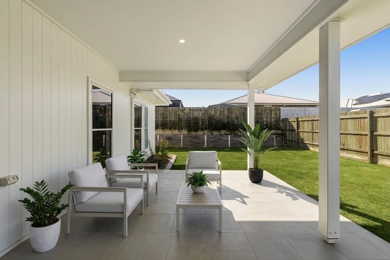 Photo - 20 Mcewan Crescent, Kearneys Spring QLD 4350 - Image 3
