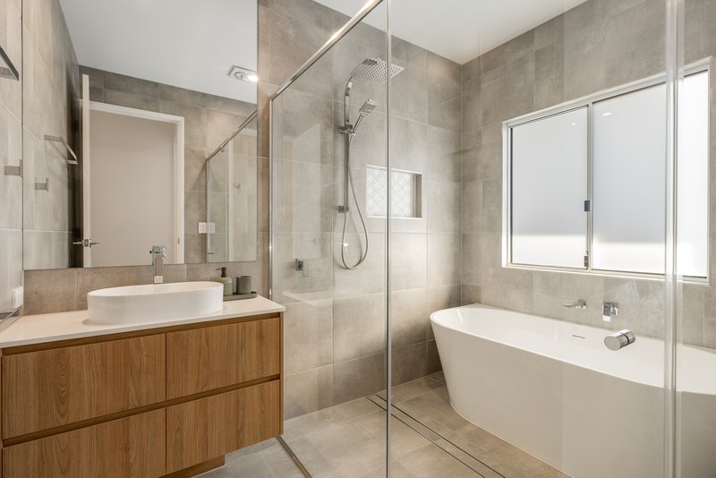Photo - 20 Mcewan Crescent, Kearneys Spring QLD 4350 - Image 20