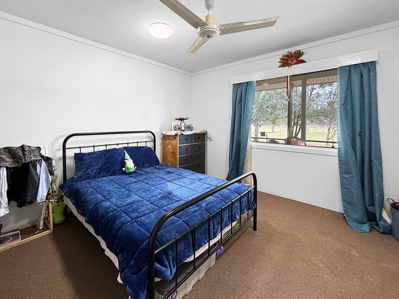 Photo - 20 Mcgrath Road, Thagoona QLD 4306 - Image 13