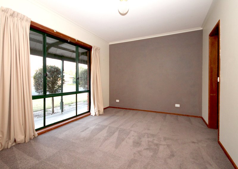 Photo - 20 Mcintyre Street, Horsham VIC 3400 - Image 12