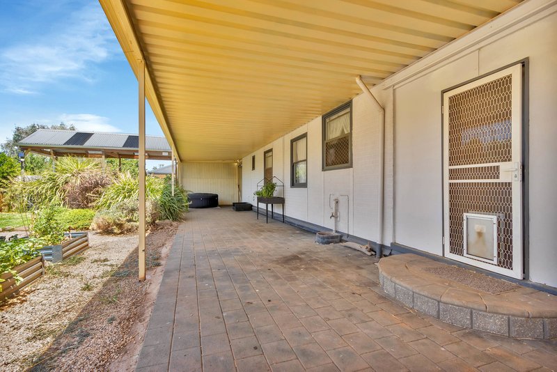 Photo - 20 Mckenzie Road, Elizabeth Downs SA 5113 - Image 12