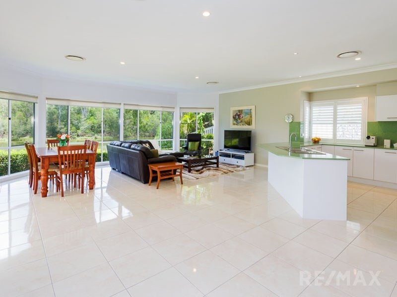 Photo - 20 Meridien Av , Varsity Lakes QLD 4227 - Image 8