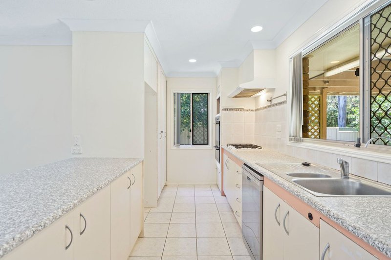 Photo - 20 Michelmore Road, Carrara QLD 4211 - Image 6