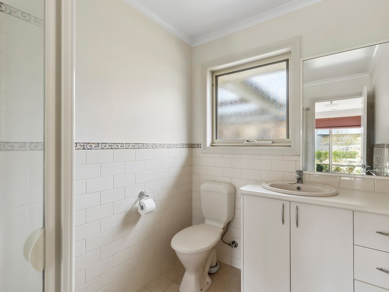 Photo - 20 Milnes Creek Drive, Wangaratta VIC 3677 - Image 7