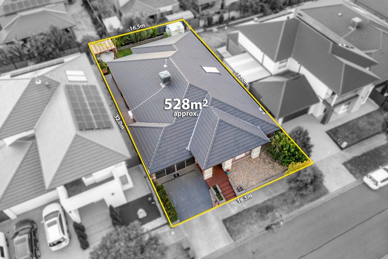 Photo - 20 Milswyn Street, Craigieburn VIC 3064 - Image 18