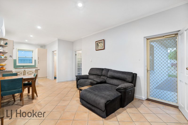 Photo - 20 Minns St West , Seaton SA 5023 - Image 7