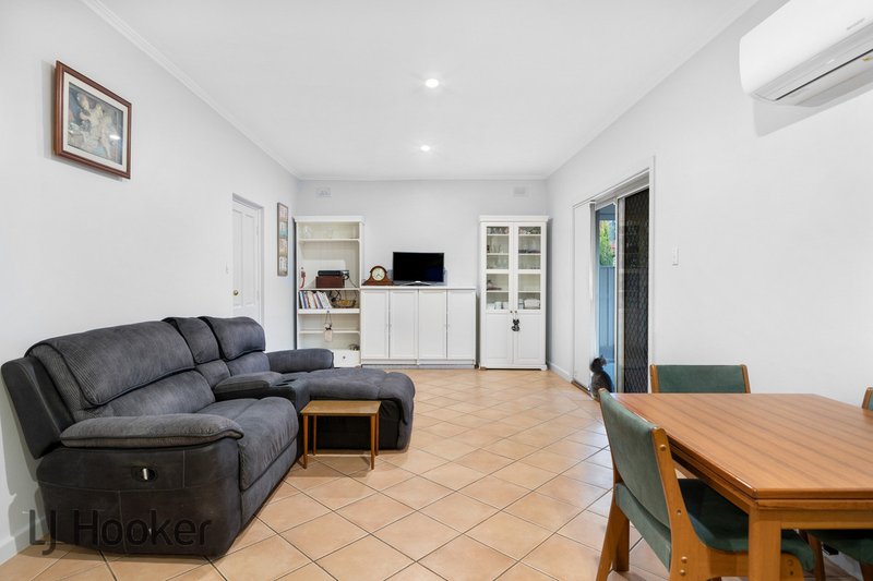 Photo - 20 Minns St West , Seaton SA 5023 - Image 11