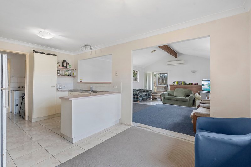 Photo - 20 Minoa Street, Woodridge QLD 4114 - Image 3