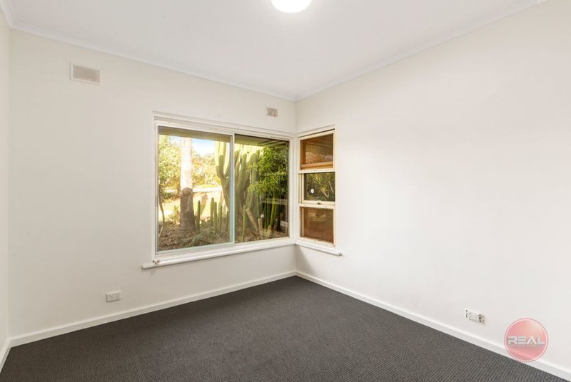 Photo - 20 Mitchell Street, Seaview Downs SA 5049 - Image 7