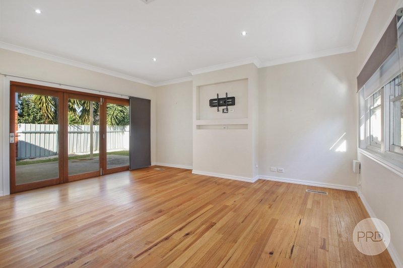 Photo - 20 Mitchell Street, Wodonga VIC 3690 - Image 3