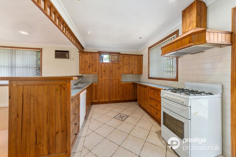 Photo - 20 Mivo Street, Holsworthy NSW 2173 - Image 4