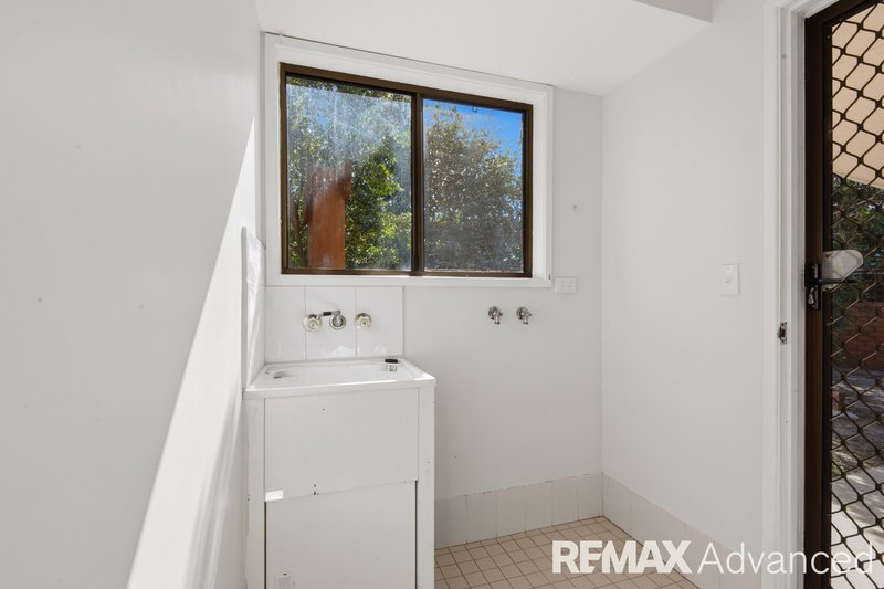 Photo - 20 Moatah Drive, Beachmere QLD 4510 - Image 10