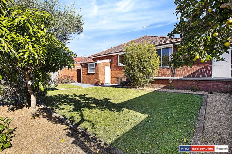 Photo - 20 Moorefield Avenue, Kogarah NSW 2217 - Image 8