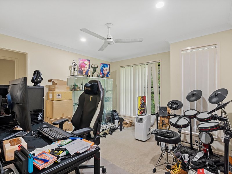 Photo - 20 Morene Crescent, Warner QLD 4500 - Image 6