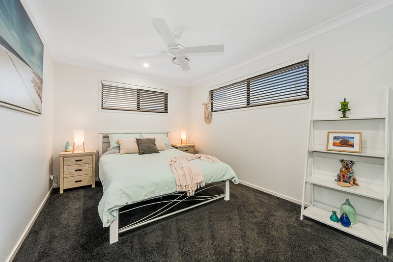 Photo - 20 Morna Street, Newport QLD 4020 - Image 22