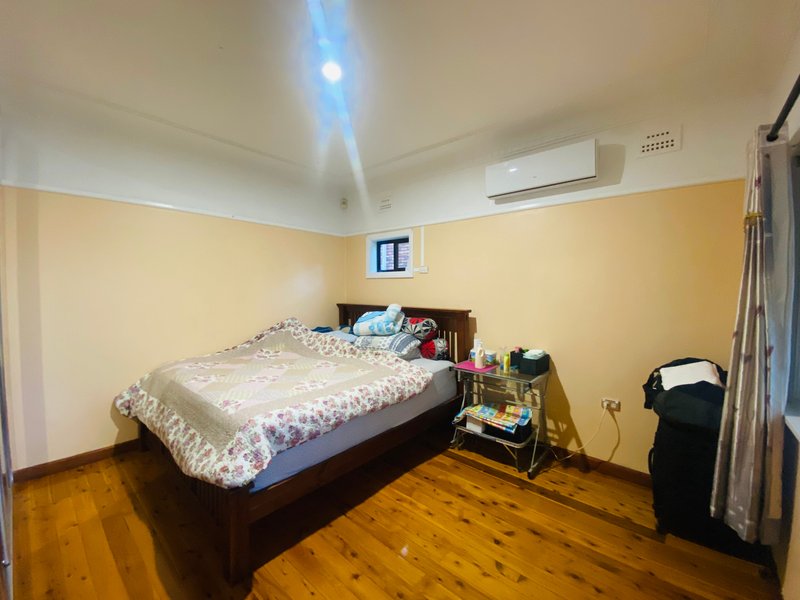 Photo - 20 Morotai Avenue, Riverwood NSW 2210 - Image 5