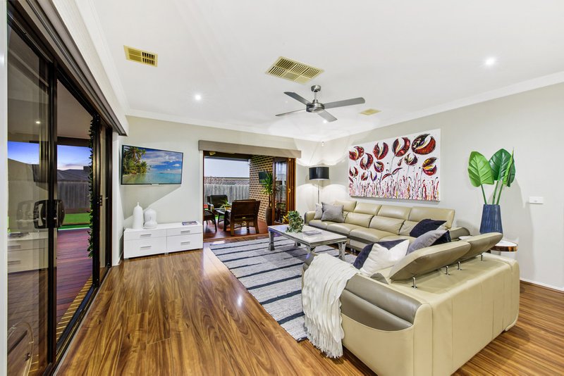 Photo - 20 Morton Boulevard, Taylors Hill VIC 3037 - Image 8