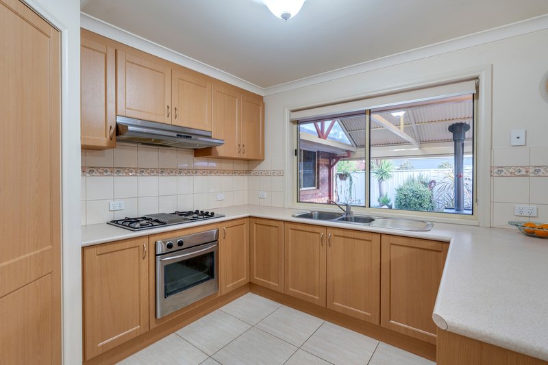 Photo - 20 Mosman Way, Craigieburn VIC 3064 - Image 6