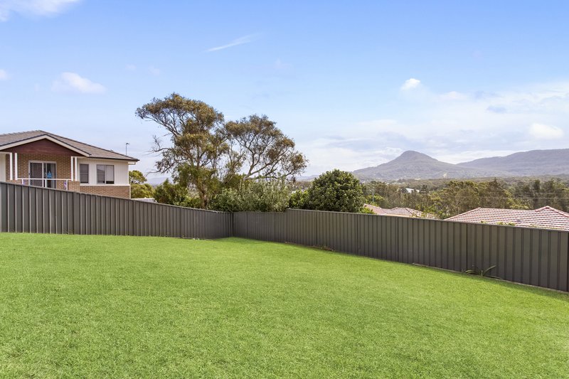 Photo - 20 Mountain View Crescent, Figtree NSW 2525 - Image 5