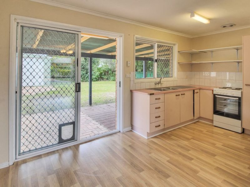 Photo - 20 Myall Street, Crestmead QLD 4132 - Image 2