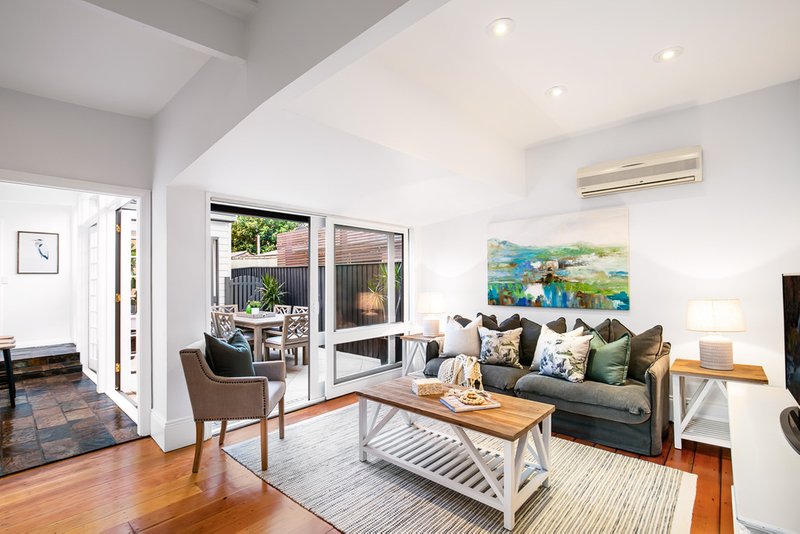 Photo - 20 Myrtle Street, North Sydney NSW 2060 - Image 3